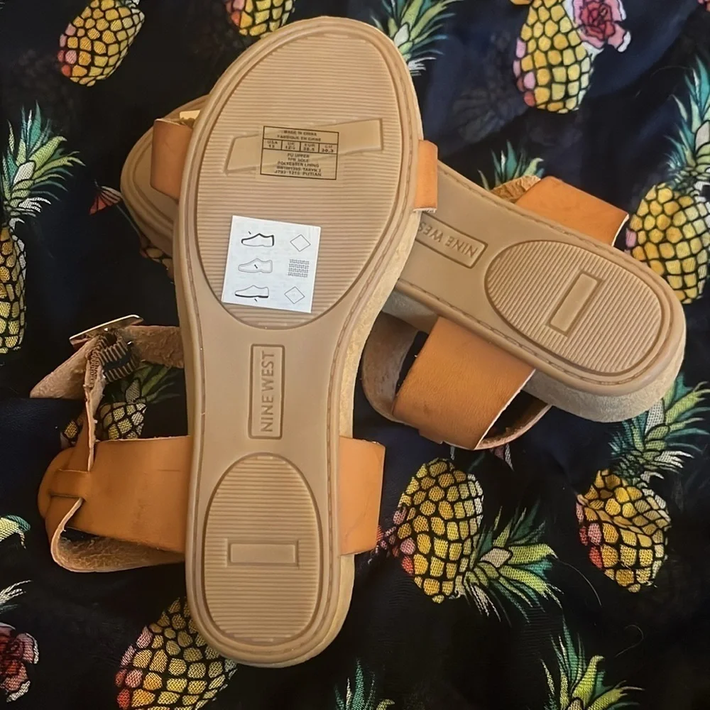 Brand New Nine West Girls Metallic Gold Tone Ankle Strap Tan Gladiator Sandals